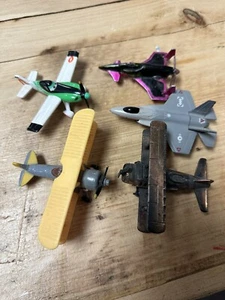 KONVOLUT 5 FLUGZEUGE VERSCHIEDENE MARKEN DRUCKGUSS Metall 2N - Bild 1 von 8