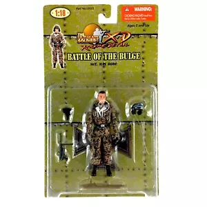1:18 21st Century Toys Ultimate Soldier WWII German SS Panzer Commander - RODE - Picture 1 of 2