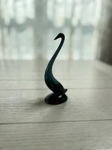 Statuina vintage ceramica blu montagna collo lungo egret turchese e smalto marrone - Foto 1 di 4