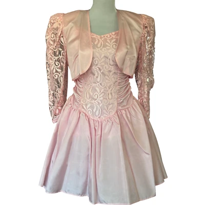 Vestido De Colección Años 90 Rosa Encaje Ajuste y Acampanado Fiesta Baile de graduación con Chaqueta Bolero Juniors Talla 3 Foto 1 de 4