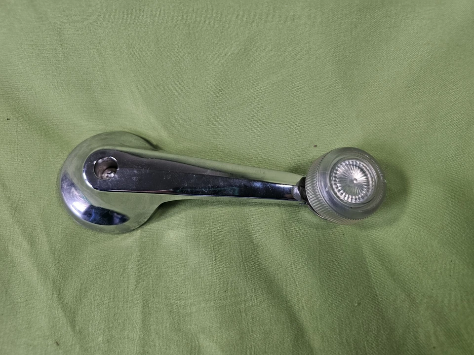 1980 - 1987 年福特有限公司 Crown Victoria Vic 手动车窗曲柄原始设备制造商 — 第 1/4 张图片