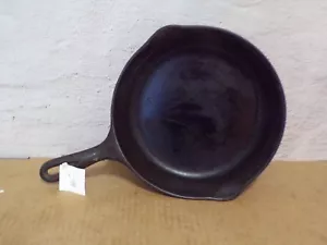 Wagner Ware 9" Gusseisen Pfanne Made in USA Vintage Doppelauslauf - Bild 1 von 3