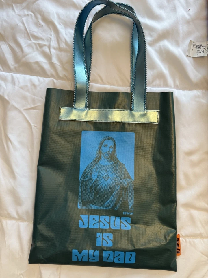 III посылка зеленый синий наплечная сумка с короткими ручками y2k винтажный Иисус мой папа слоган значок - Изображение 1 из 4