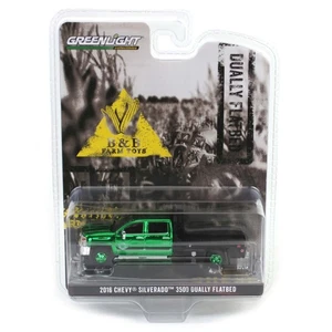 CHROME GREEN CHASE 1/64 2016 Chevrolet Silverado 3500 Flatbed Dually 51611-B - Picture 1 of 3