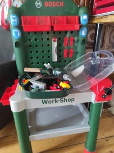 Werkzeugbank Bosch Work-shop mit Theo Klein Werkzeug Akkuschrauber - Bild 1 von 5