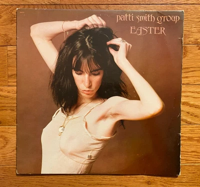 Patti Smith Group - Easter LP Arista AB4171 1978 Pressing Because the Night Foto 1 de 4
