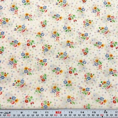 Vintage Florals Circles Off White Unbranded Cotton Blend Fabric Remnant 16"x44" - Image 1 of 2