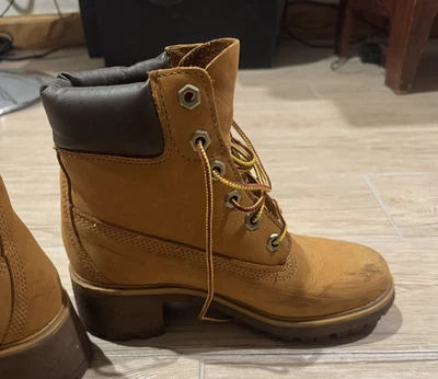Botas femininas Timberland Kinsley 6 polegadas impermeáveis com cadarço tamanho 6 couro trigo - Imagem 1 de 4