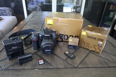 Nikon D7000 camera with 18-55mm VRII lens (Read Description) - Image 1 of 4