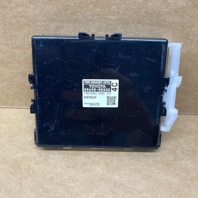 Módulo de control de fuente de administración de energía Toyota Sienna 2016-2018 89690-08040 OEM Foto 1 de 4