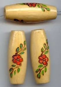 3 VINTAGE HANDGESCHNITZTE BEMALTE BLUME 50x18 mm. OVALE RÖHREN HOLZPERLEN 293 - Bild 1 von 1