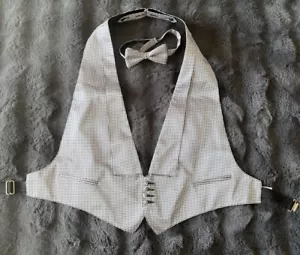 Lord West gilet smoking grande con papillon, bianco e nero, nuovo senza etichette, large 46-52 - Foto 1 di 11