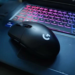 Logitech G304 LIGHTSPEED Wireless OPTICAL Gaming Mouse Black - Picture 1 of 4