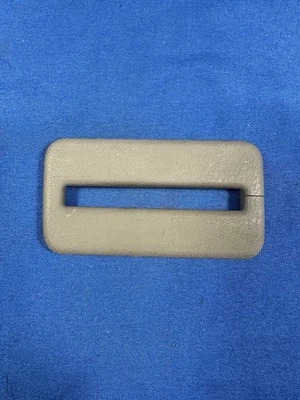 Bisel de cinturón de seguridad gris Jeep Cherokee XJ Comanche MJ 1984-1996 Foto 1 de 2