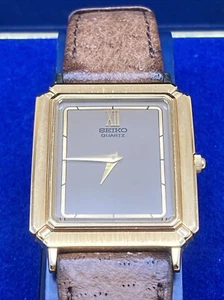 Seiko Vintage 80’s Men’s Watch Gold Tone Tank Dress Watch Leather W/ Box 61 - Picture 1 of 12