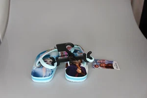 DISNEY FROZEN II Light-Up Flip Flops Beach Sandals NWT Sz 5/6 Blue Anna Elsa - Picture 1 of 3