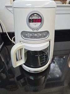 KitchenAid 10-Cup Programmable Coffee Maker KCM511. - Picture 1 of 11