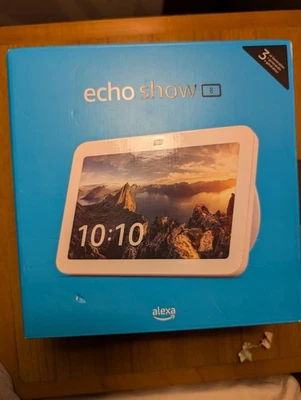 Echo Show 8 (3rd Gen) HD Smart Display Speaker Touchscreen Alexa Smart Home - Image 1 of 4