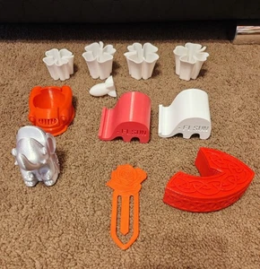 Trinket boxes, book mark, glasses holder and phone stands. - Picture 1 of 8