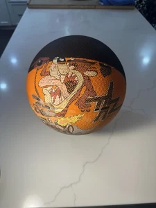 Vintage “Taz Racing” Tasmanian Devil Six Flags Baden Basketball - Picture 1 of 13