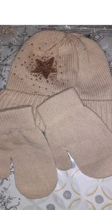 set cappello e guanti bambina 7 anni AVON bellissimo come regalo di Natale - Foto 1 di 2