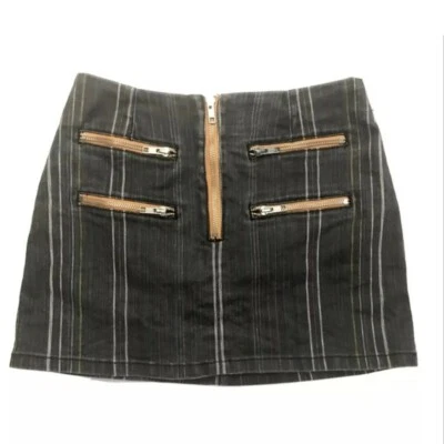 Minifalda vaquera Urban Outfitters para mujer gris mediano rayas amarillas bolsillos con cremallera Foto 1 de 4