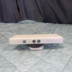 Microsoft Xbox 360 Kinect Sensor Bar White Video Game Console Accessory USB - Bild 1 von 4