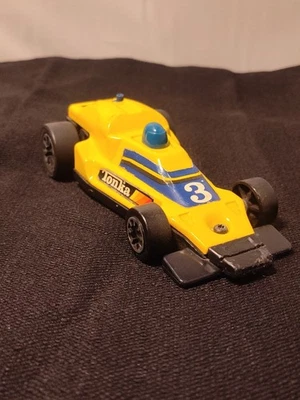 Raro coche Tonka Indy #3 vintage con sonido de fricción hecho en Japón Foto 1 de 4