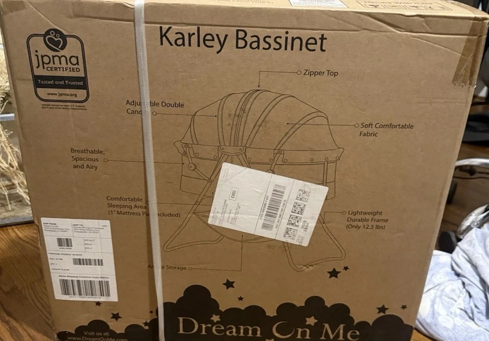 Cuna portátil ligera Dream On Me Karley rosa para bebé Foto 1 de 1