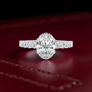 Alianza de diamantes de corte ovalado cultivada en laboratorio con certificación IGI 3,20 quilates de oro blanco de 18 quilates - Imagen 1 de 11