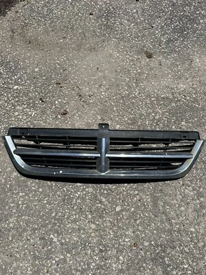 02 03 04 05 06 DODGE SPRINTER 2500 3500 PARRILLA T1N CROMO USADO 9018800485 Foto 1 de 4