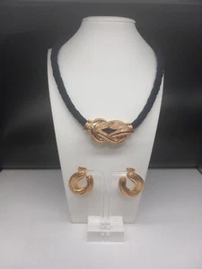 Avon 1991 Dark Blue Cord Gold Tone 'Tradewinds' Necklace And Earring Set - Picture 1 of 12