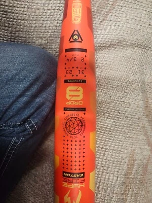 EASTON EQUIPO DE BÉISBOL Foto 1 de 4