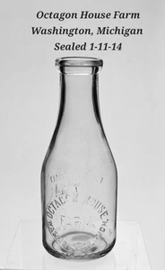 Antique Quart Milk Bottle OCTAGON HOUSE FARM Washington, Michigan Loren Andrus - Picture 1 of 7