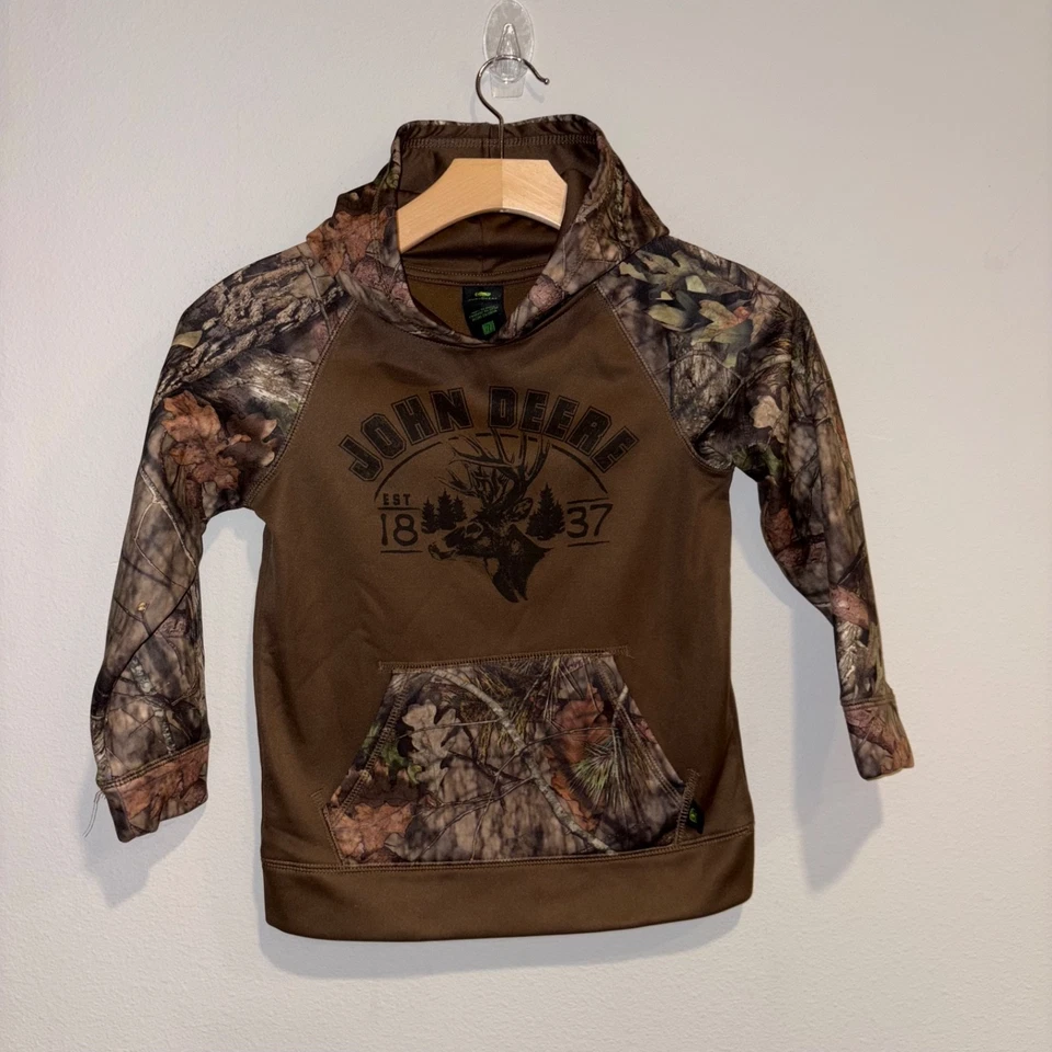 John Deere sweater, Boy's Size 7, Brown, Camouflage, Pullover hoodie - Image 1 of 4