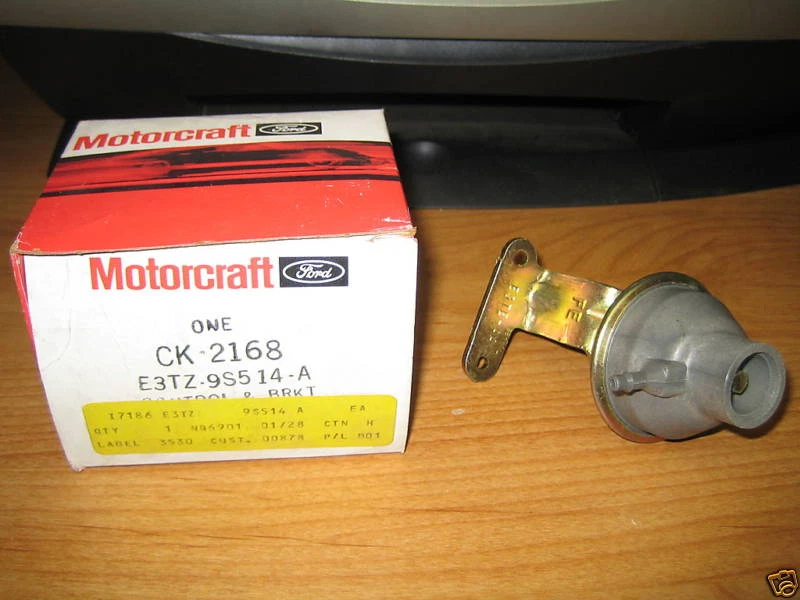 NOS 1984 Ford Truck F150 F250 Bronco V8 302 2bbl Carburetor Choke Pull-Off - Image 1 of 1