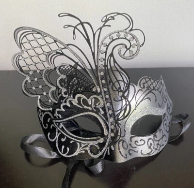 Mascarada de impresión de zorro veneciano corte láser para dama adulta negra y plateada Foto 1 de 4