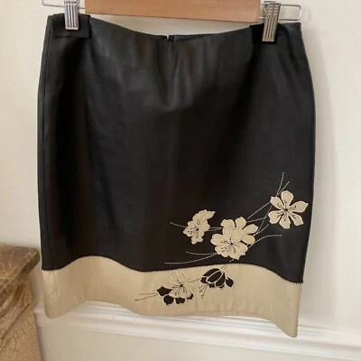 ROPA REAL SAKS FIVE AVENUE Falda de Cuero Real Suave Negra Muerte 4P Impecable Foto 1 de 4