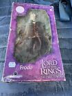 lord of the rings the two towers frodo figure