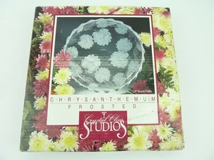 Crystal Clear Studios Platter 13" Chrysanthemum Round Serving Platter - Picture 1 of 11