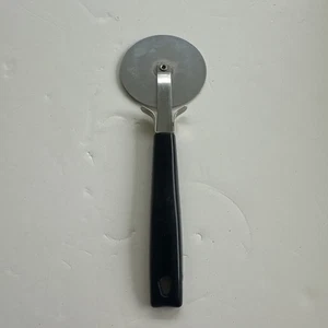 Vintage EKCO Pizza Cutter Wheel Slicer Black Handle Stainless Steel USA - Picture 1 of 3