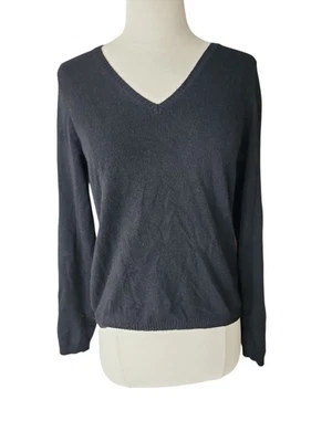 Nieman Marcus Old Money Timeless Cashmere Sweater Womens Small Black V-neck - Image 1 of 4