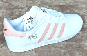 white leather adidas gazelle womens