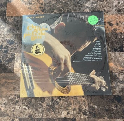 Chet Atkins - Chet Atkins Picks The Best RCA Victor Dynagroove Record  - 1967 - Image 1 of 4