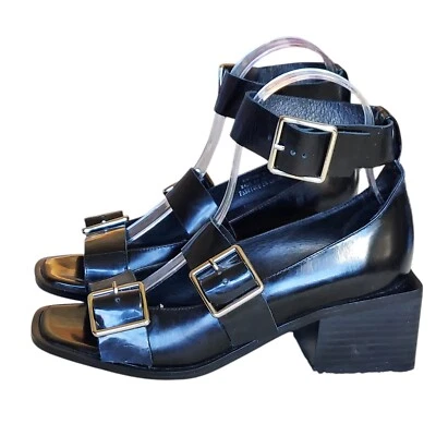 Sandalias Jeffrey Campbell Aspinal de charol negro con tiras raras para mujer talla 6 Foto 1 de 4