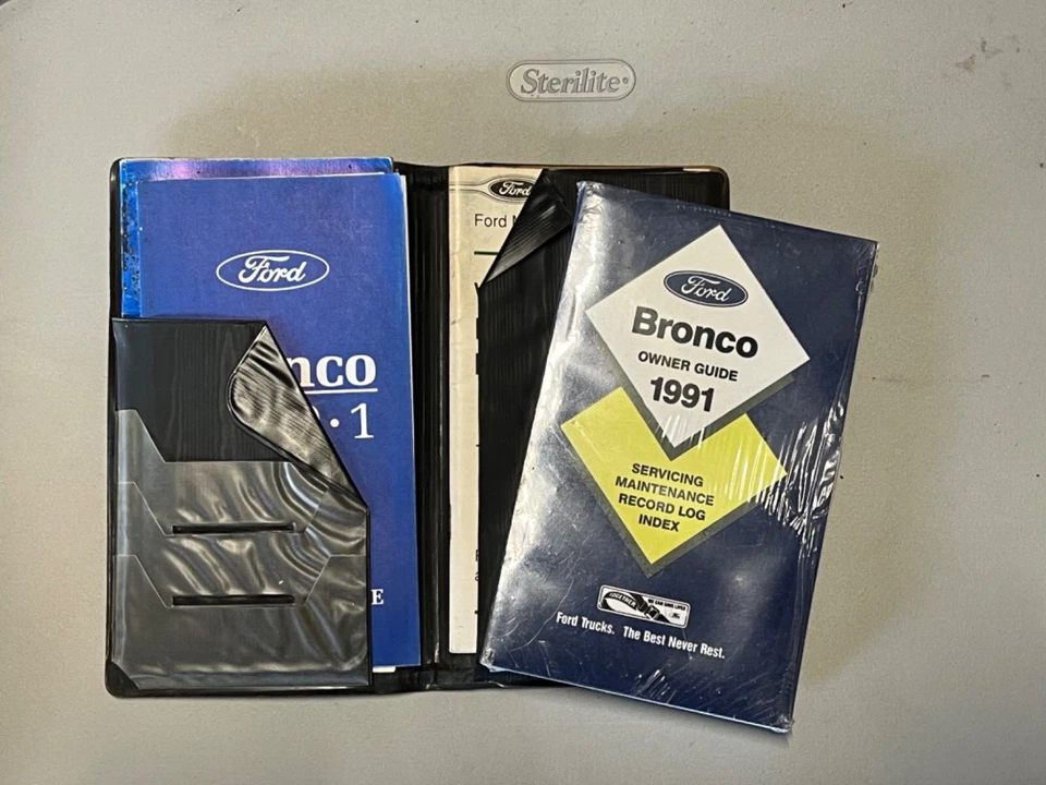 Ford Bronco Onwers 1991 manual libro y carcasa Foto 1 de 4