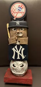 New York Mets 16 Inch Tiki Totem Pole Outdoor Resin Home Garden Statue... - Picture 1 of 4