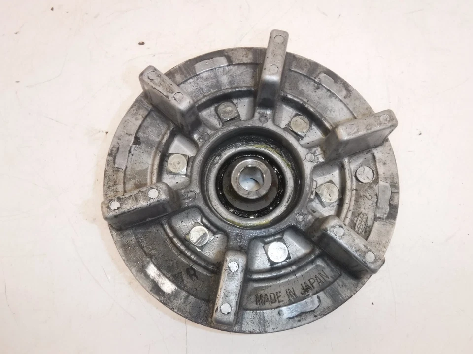 Kawasaki 750 CSR 1982 OEM PIÑÓN TRASERO BUJE CONJUNTO COJINETE Foto 1 de 4