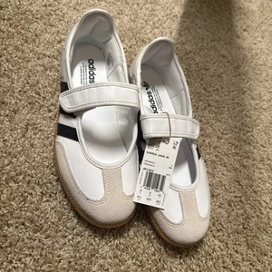 Size 9.5 - adidas Samba Jane White Black Gum W - Picture 1 of 6