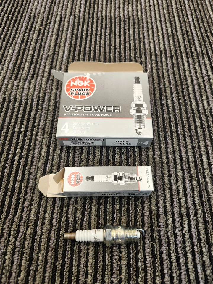 (QUANTIDADE 4) NGK 6945 UR45 V-Power vela de ignição compatível com 1980-1982 AMC Concord - Imagem 1 de 4
